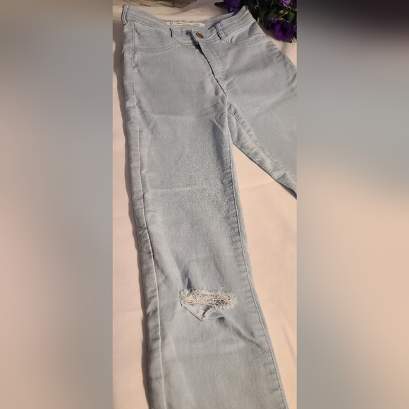 Zara Light Wash Blue Jeans - size 24 - Picture 3 of 9